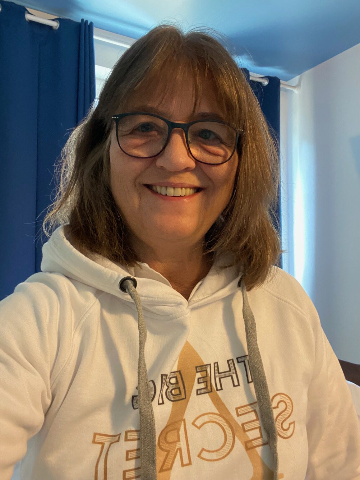 Rezension Julia Hertha Social Media Canva Kurs